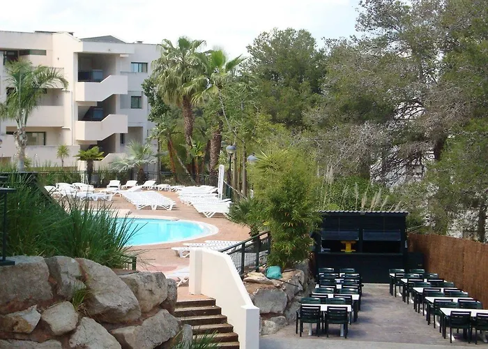 Festival Village Hotel 4*