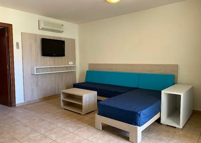 Festival Village Hotel 4*